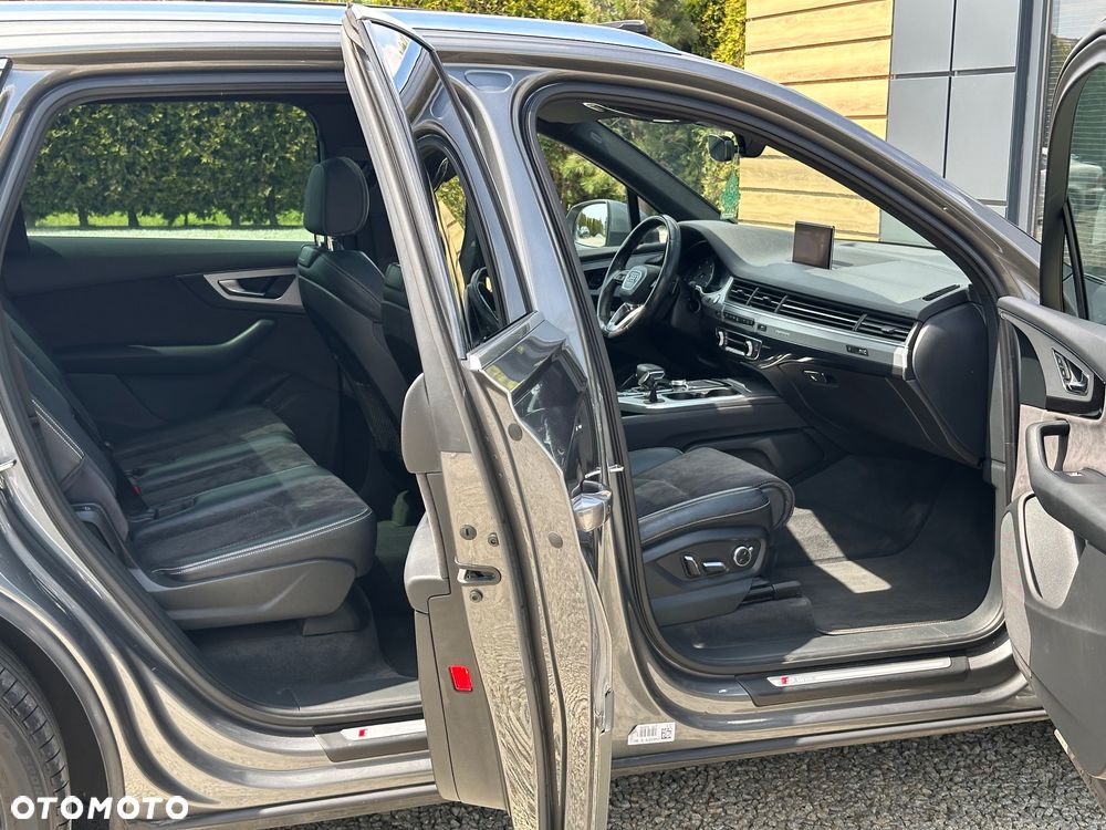 Audi Q7 - 9