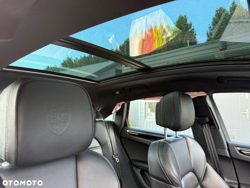 Porsche Macan T - 29
