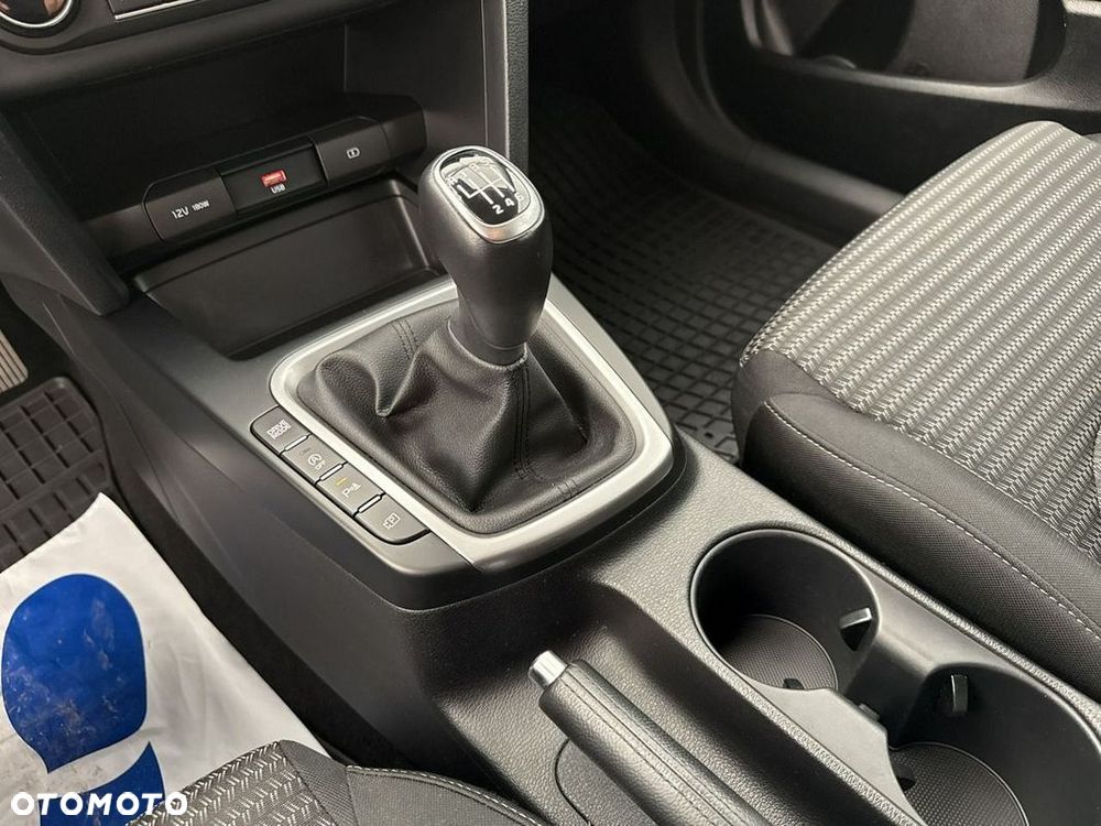 Kia Ceed - 8