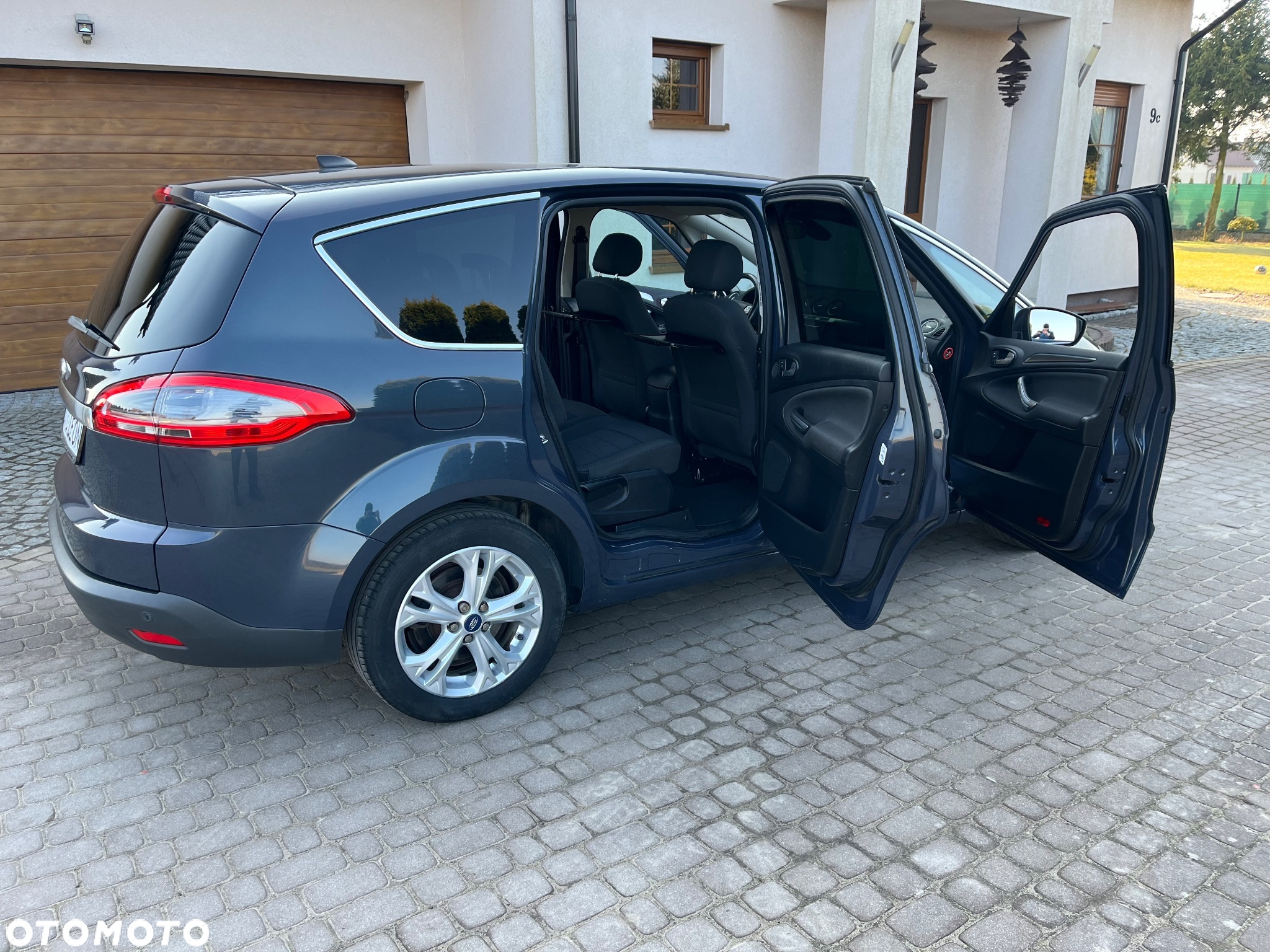 Ford S-Max 2.0 TDCi DPF Ambiente - 38