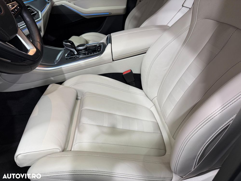 BMW X5 xDrive45e - 22