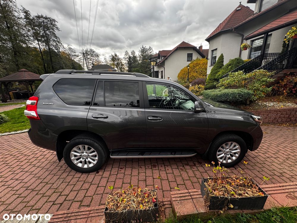 Toyota Land Cruiser LC 2.8 D-4D Invincible - 2