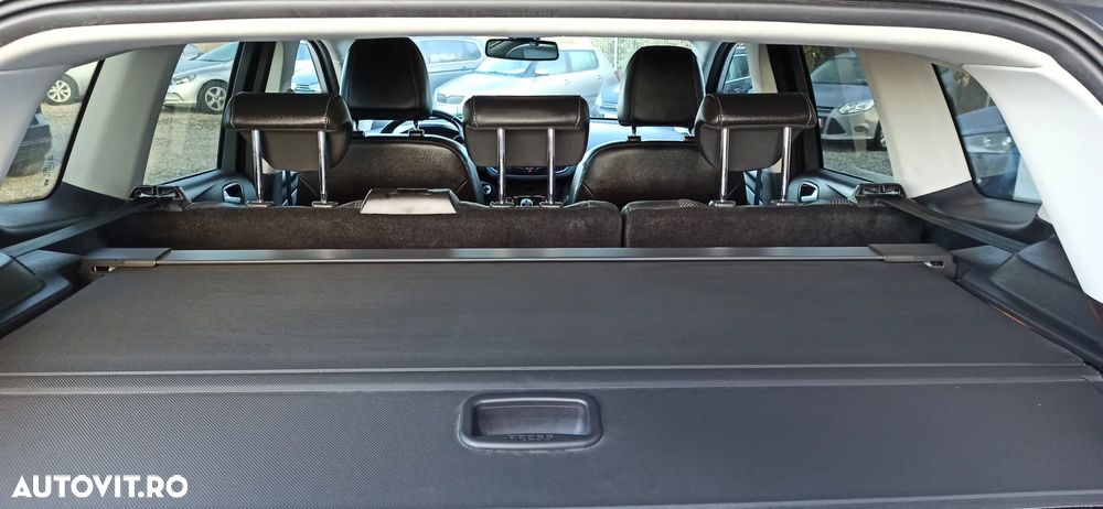 Ford Kuga - 13
