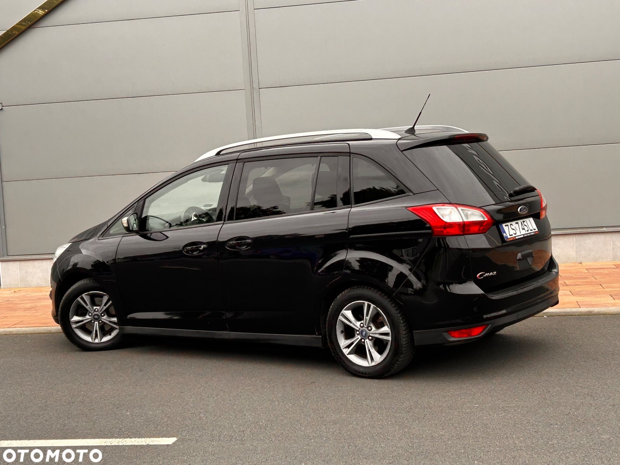 Ford Grand C-MAX 1.6 TDCi Titanium - 16
