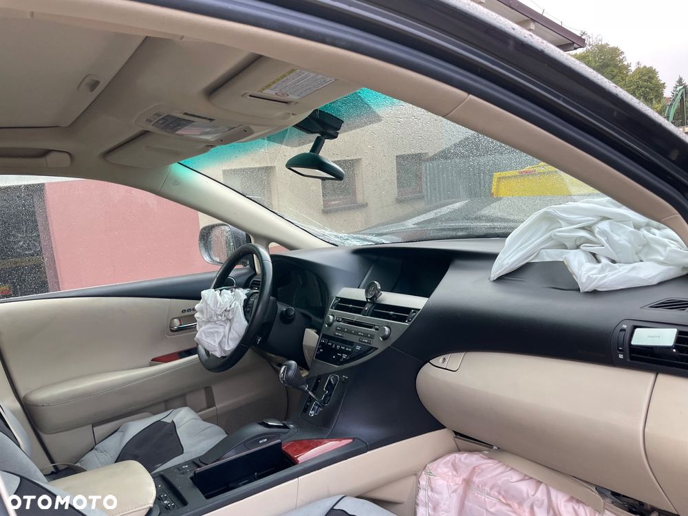 Lexus RX - 6