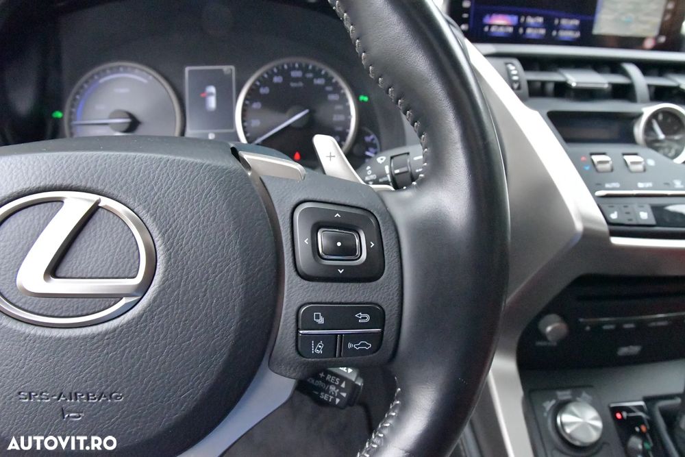 Lexus Seria NX 300h AWD Luxury - 37