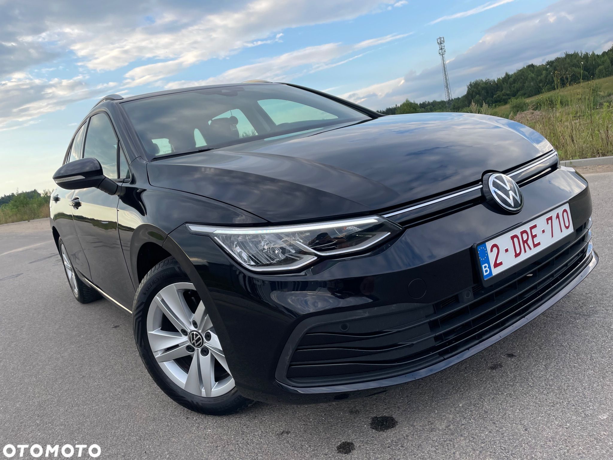 Volkswagen Golf Variant 1.0 TSI OPF Life - 1