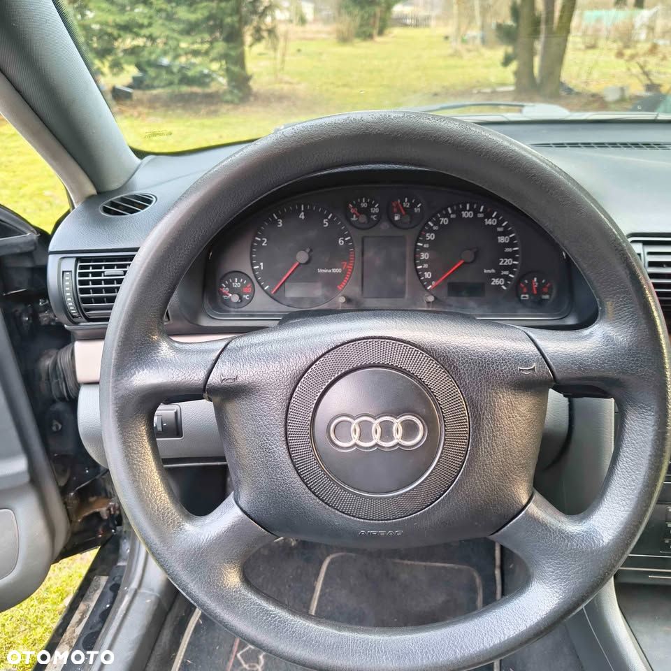 Audi A4 Limousine - 7