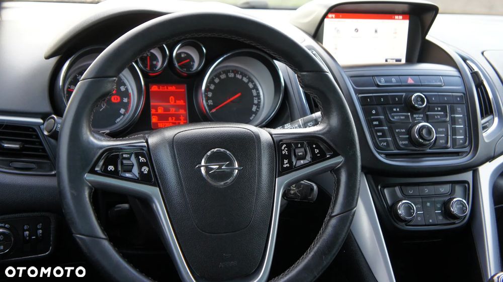 Opel Zafira - 20