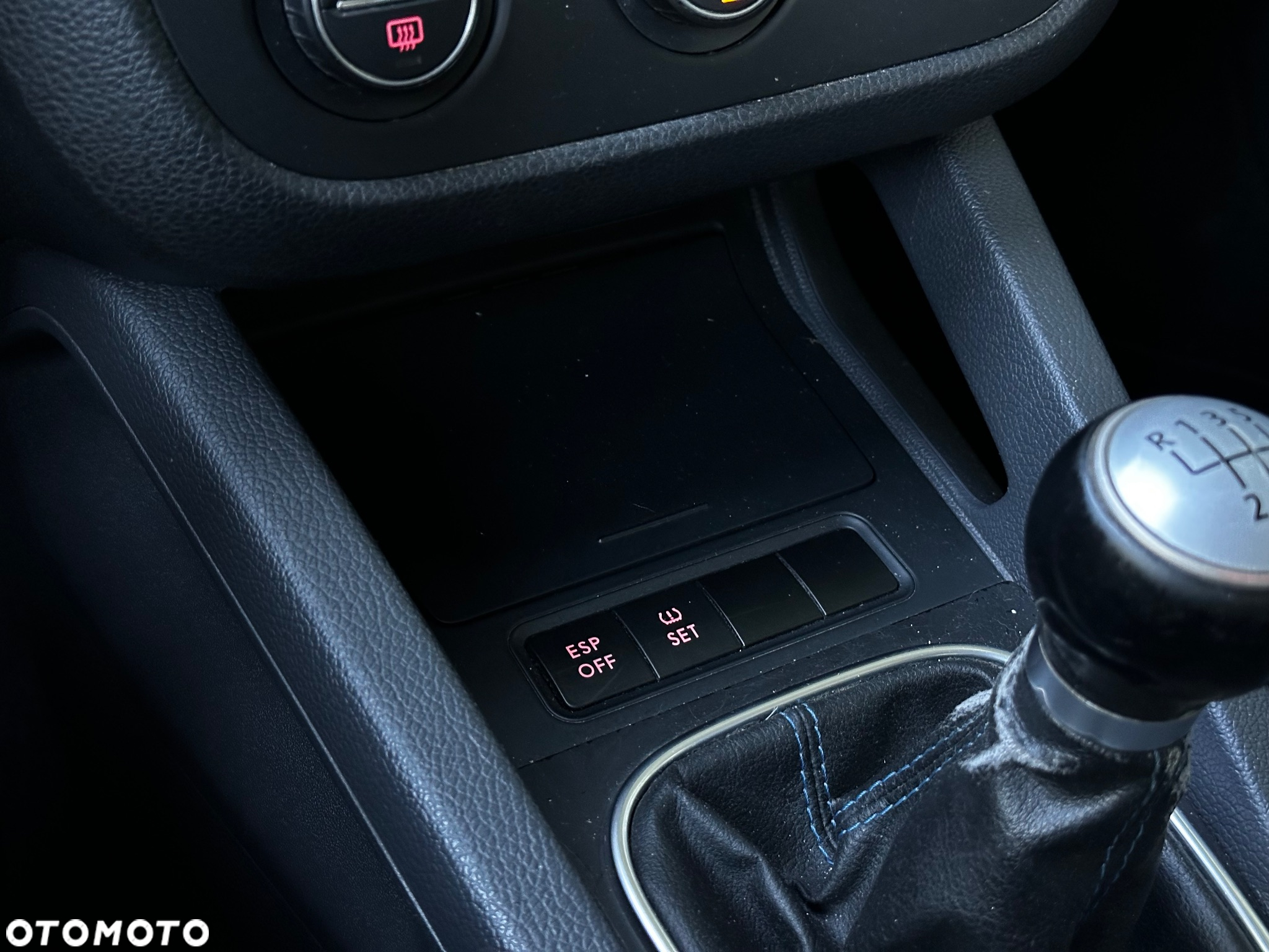 Volkswagen Golf V 1.9 TDI Trendline - 16