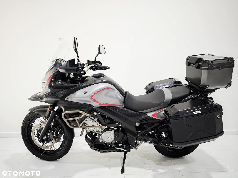 Suzuki V-STROM - 4