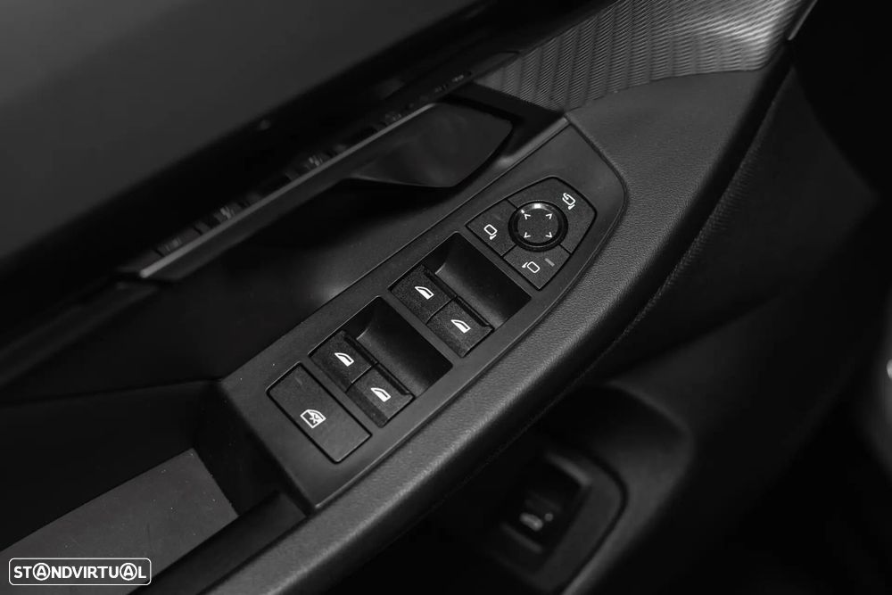 BMW 520 d Pack Desportivo M - 26