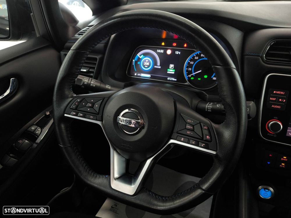 Nissan Leaf N-Connecta - 18