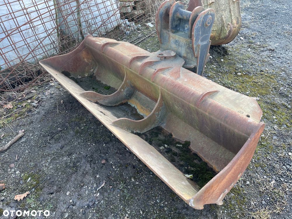 Caterpillar M312 - 12