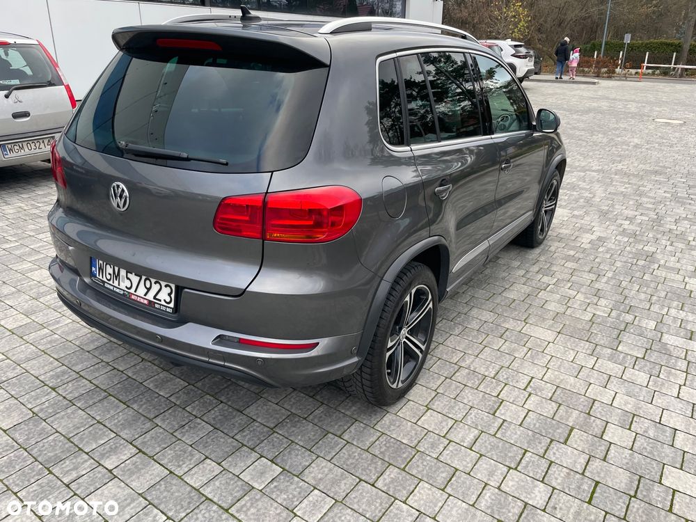 Volkswagen Tiguan 2.0 TDI 4Mot Perfectline R-Style DSG - 6