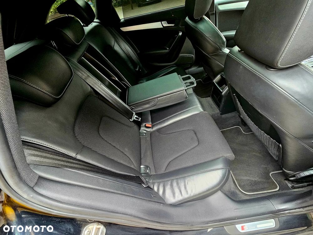 Audi A4 Avant 2.0 TDI Multitronic - 9