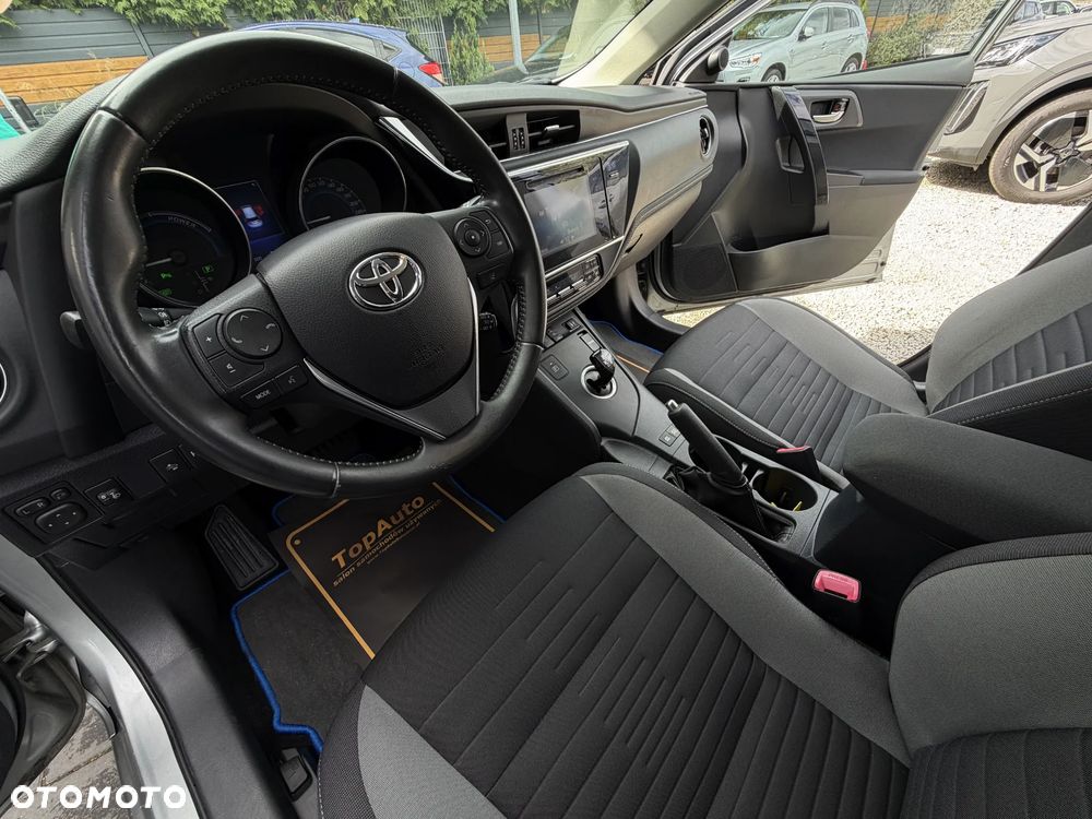 Toyota Auris - 19