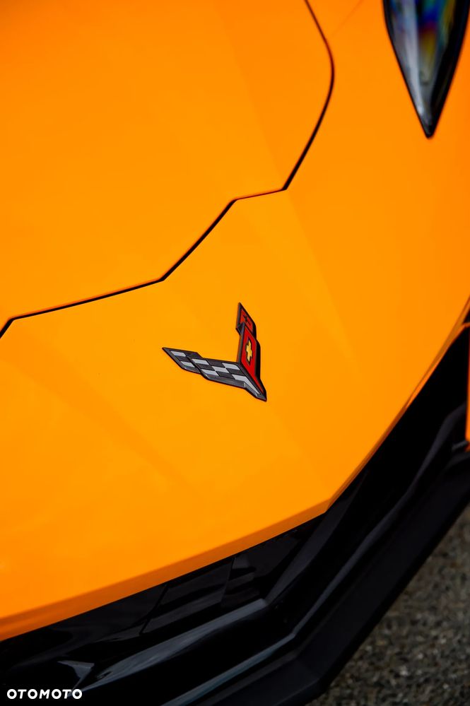 Chevrolet Corvette - 5