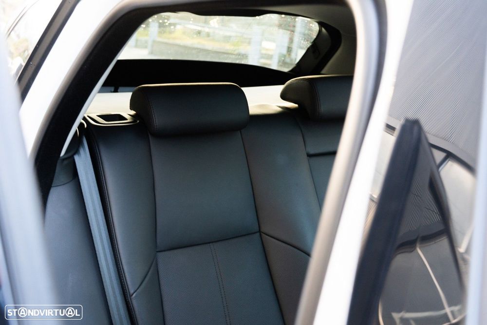 Land Rover Range Rover Velar 2.0 P400e AWD HSE - 43