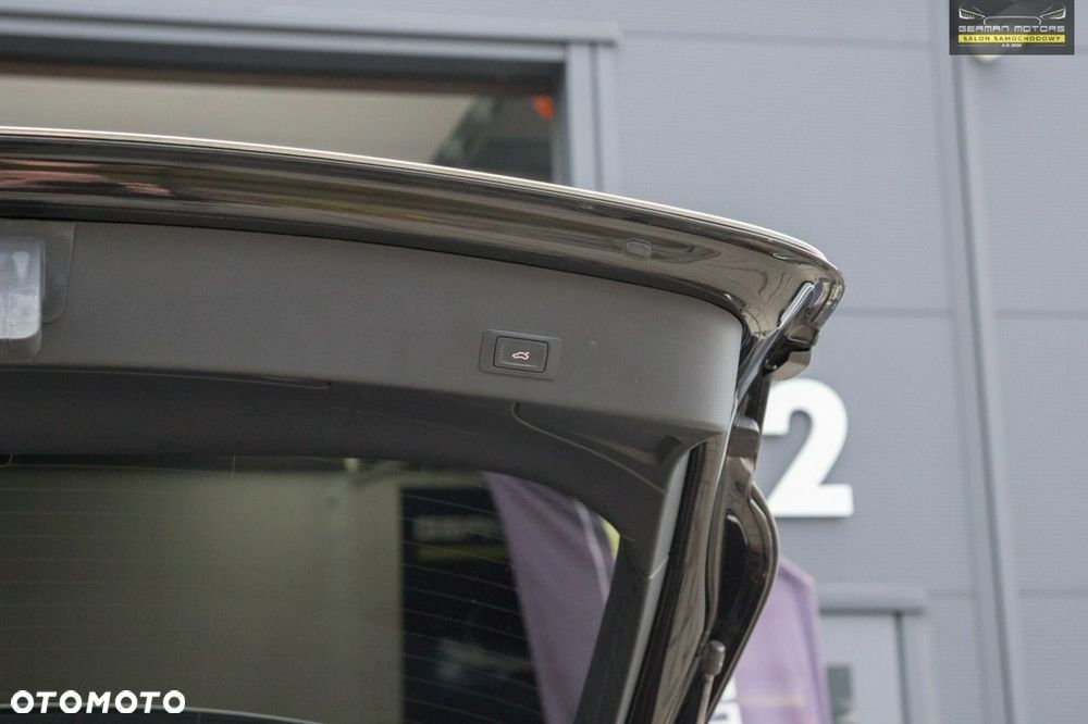 Audi A6 Avant 2.0 TDI Ultra S tronic - 35