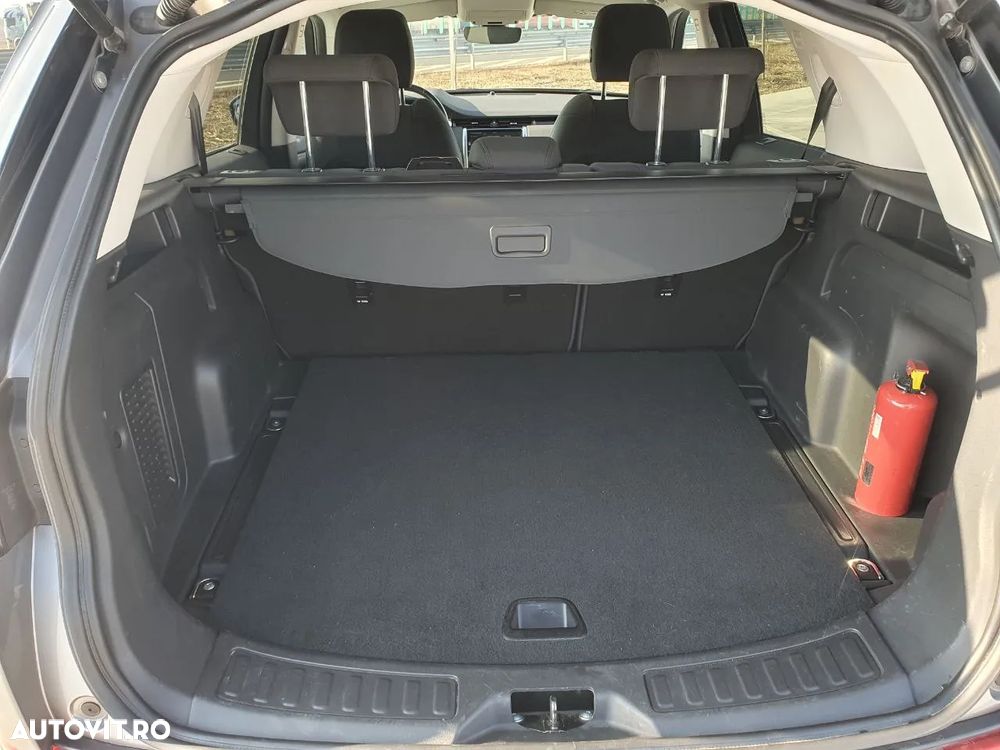 Land Rover Discovery Sport 2.0 l TD4 SE - 12