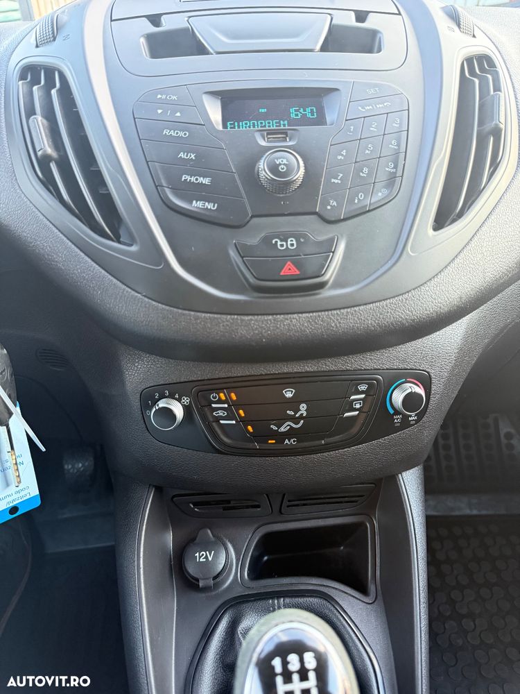 Ford TRANSIT-COURIER - 17