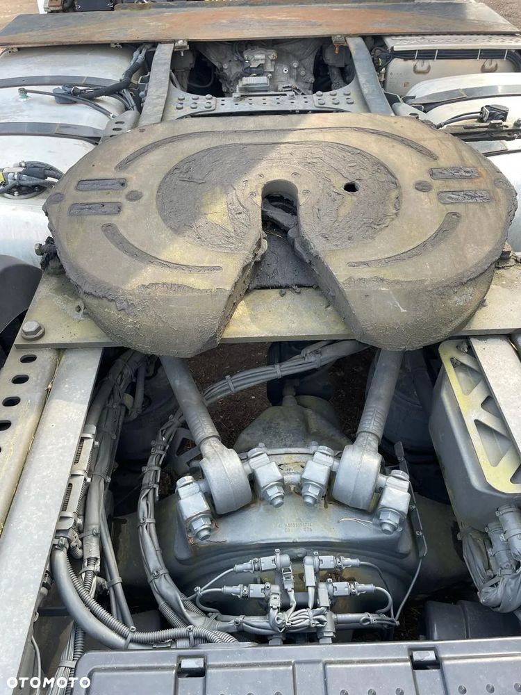 Mercedes-Benz Actros - 10