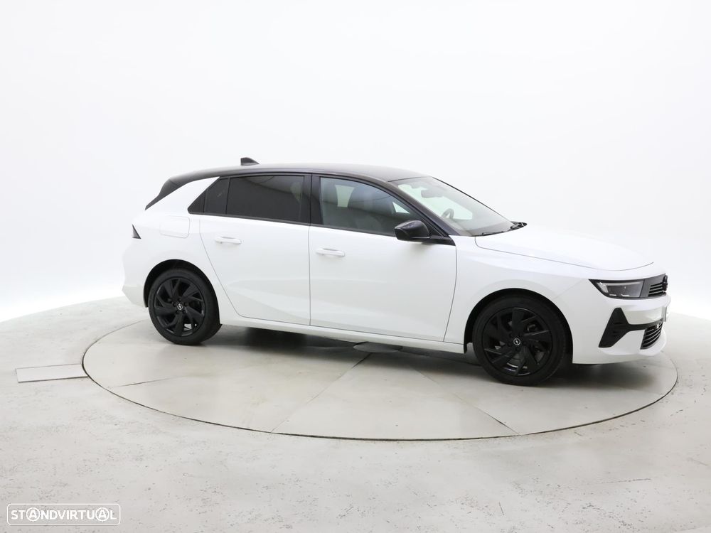 Opel Astra 1.2 T GS - 9
