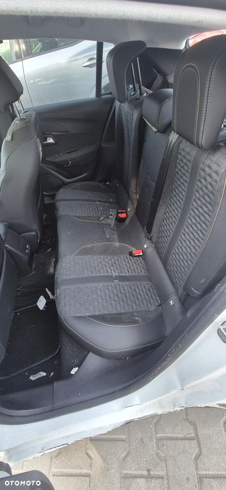 Peugeot 208 Allure Pack - 26
