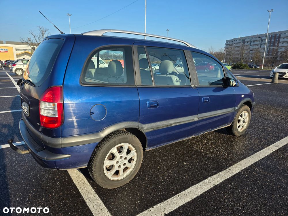 Opel Zafira 1.8 Njoy - 15
