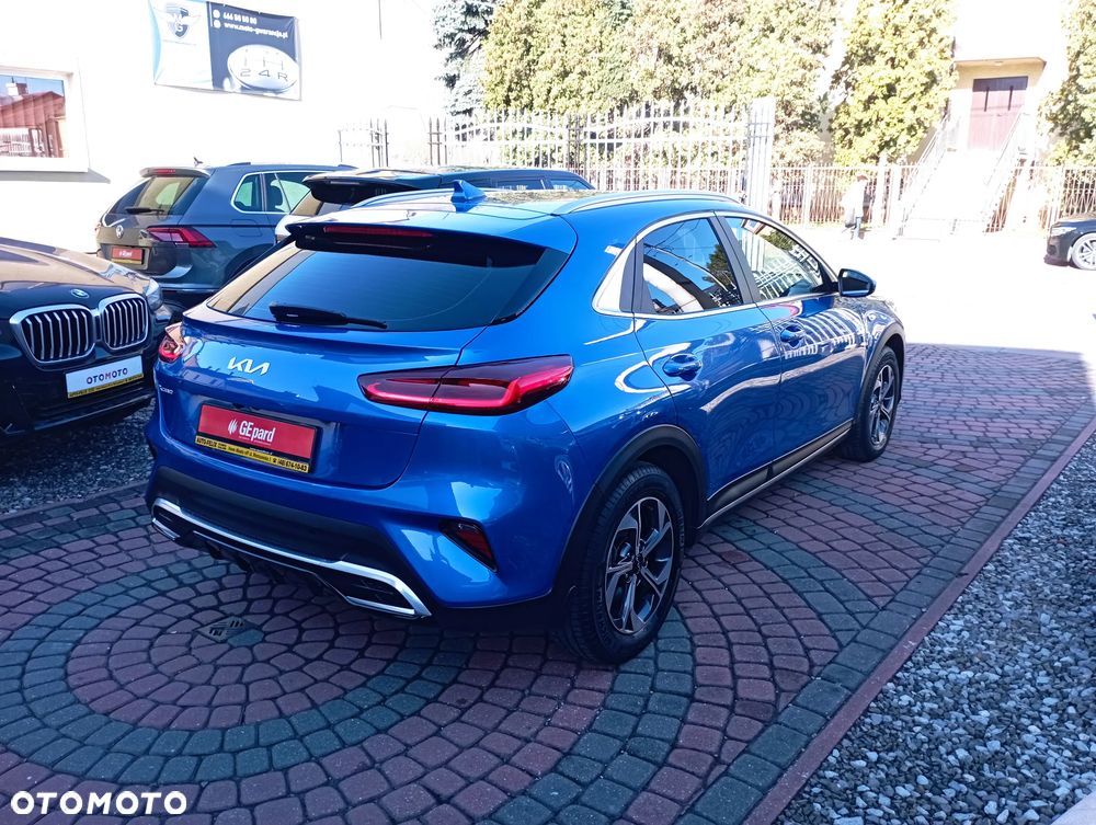 Kia XCeed 1.5 T-GDI M - 4