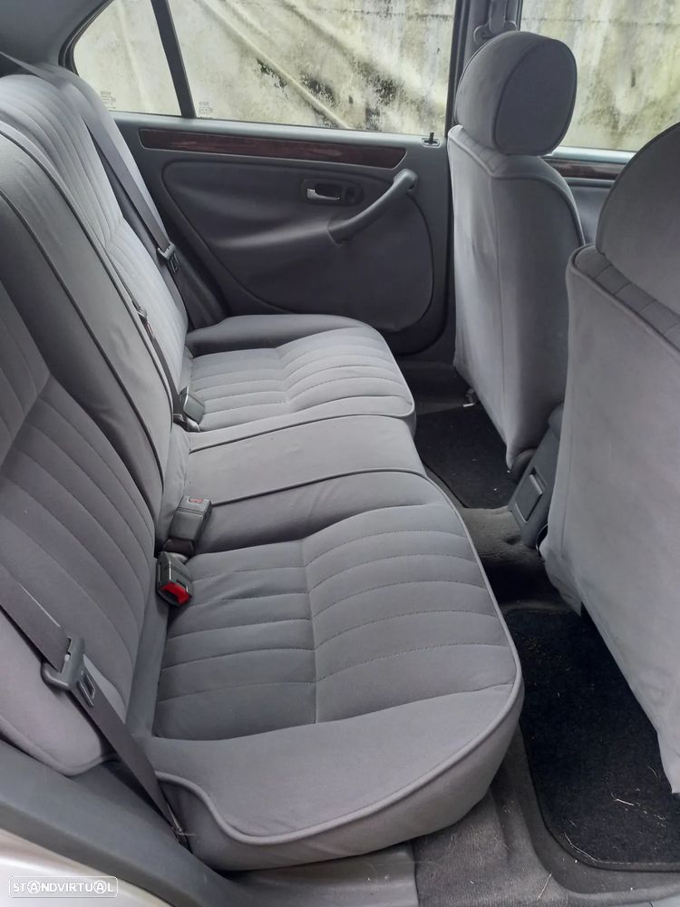 Rover 400 414 Si Saloon AC - 4