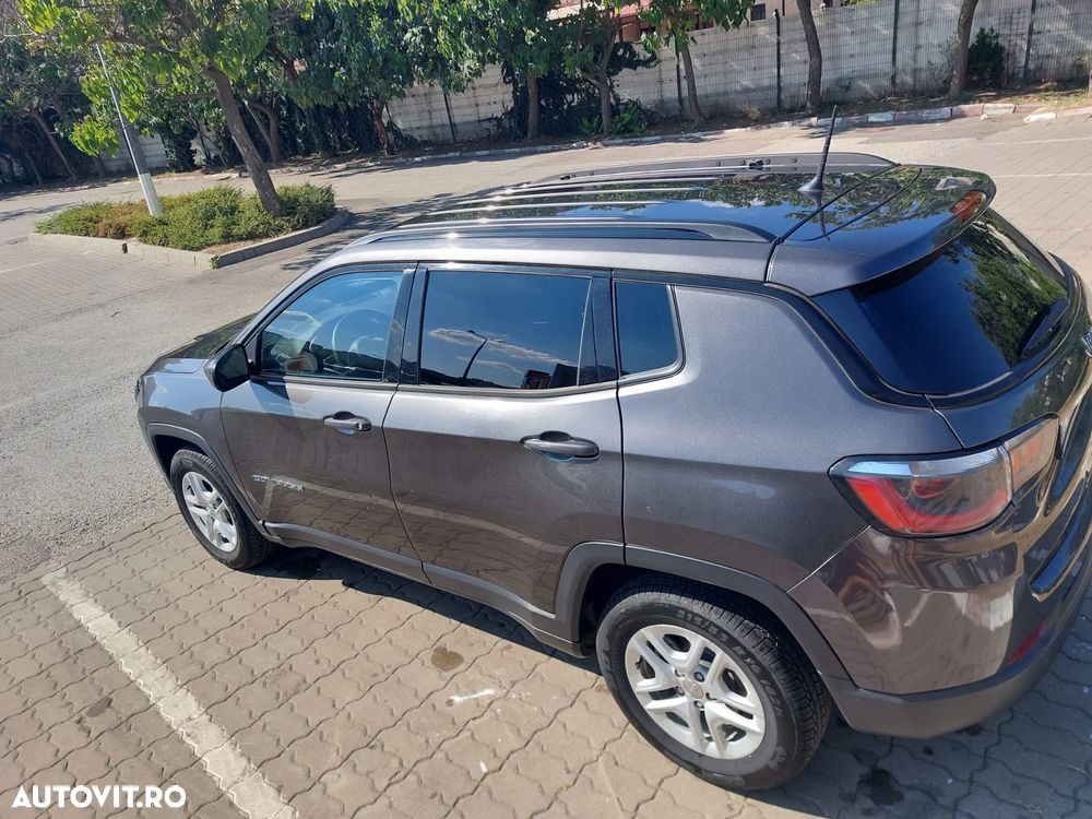 Jeep Compass - 8
