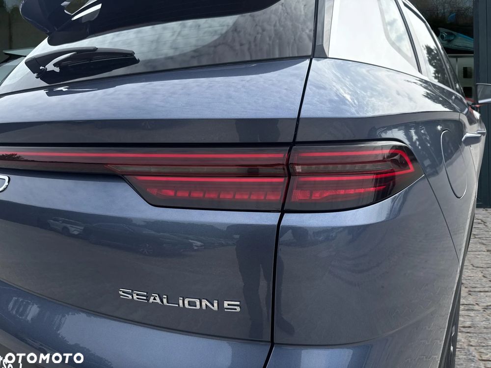 BYD Sealion 5 - 32