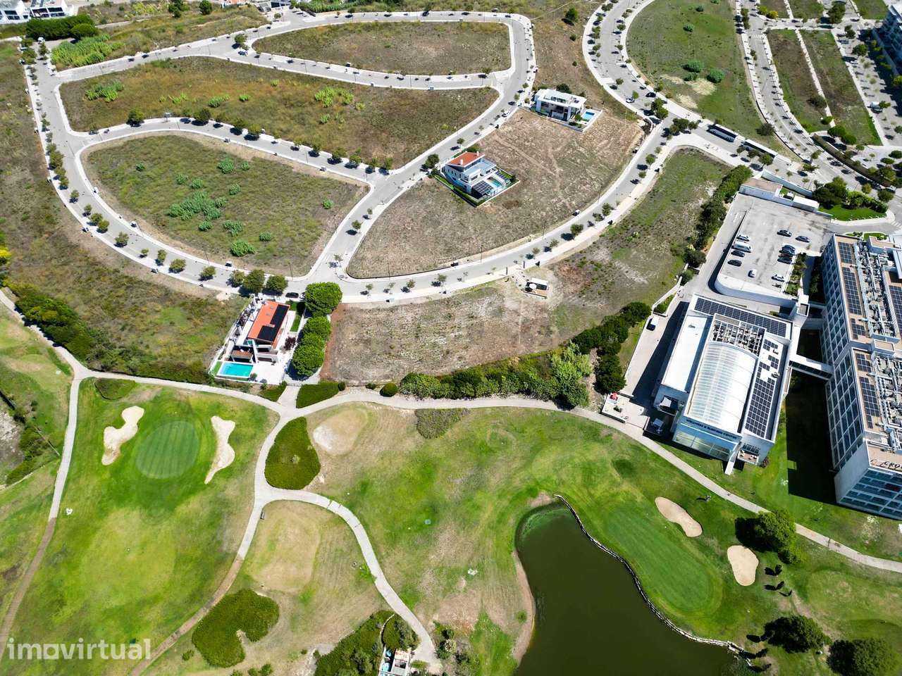752 m² de Exclusividade num Novo Condomínio na Aldeia dos Capuchos. - Grande imagem: 2/10