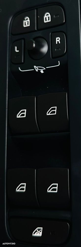 Volvo XC 40 D3 Momentum - 12