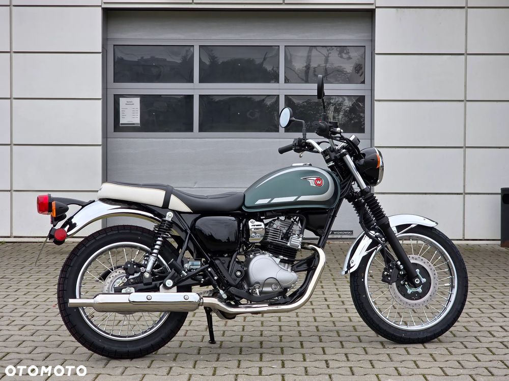 Kawasaki Inny - 12