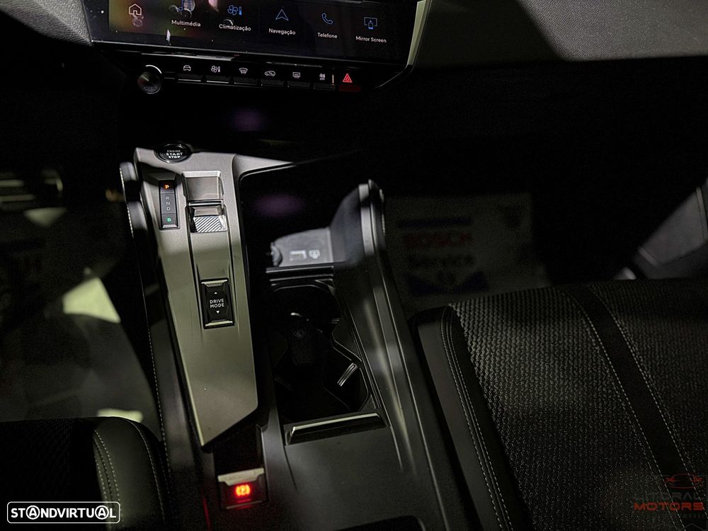 Peugeot 308 1.6 Hybrid GT e-EAT8 - 29