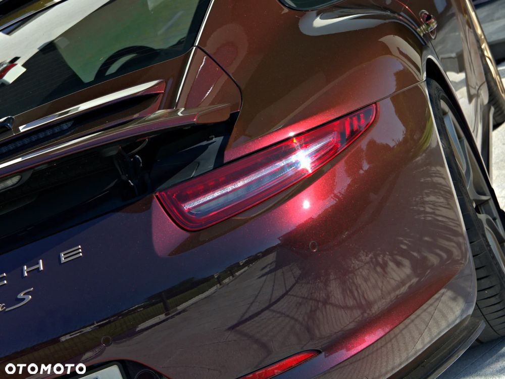 Porsche 911 Carrera S PDK - 33