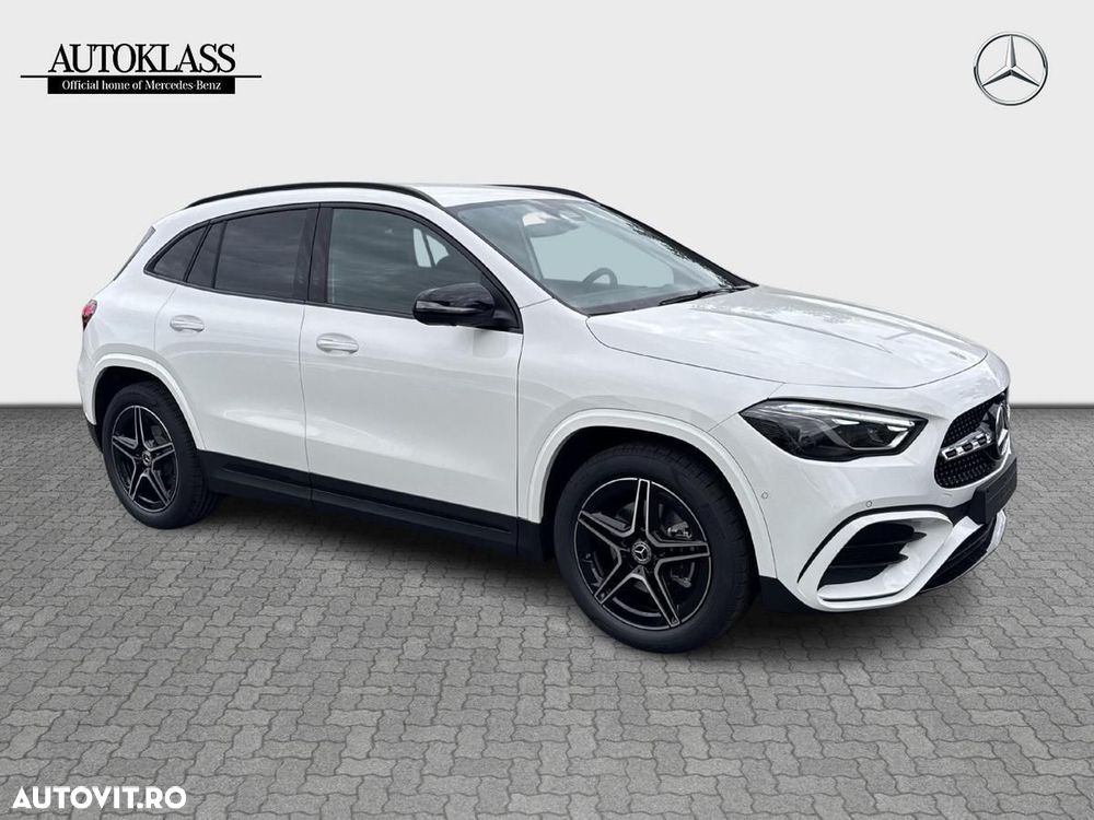 Mercedes-Benz GLA - 8