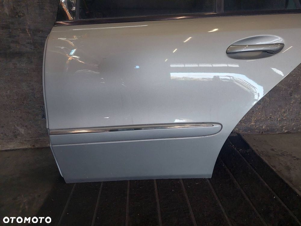 DRZWI KOMPLETNE LEWY TYŁ MERCEDES-BENZ W211 E KLASA KOMBI - 2
