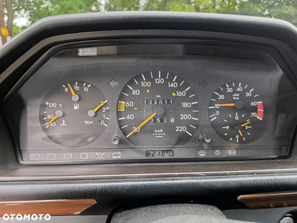 Mercedes-Benz Klasa E - 19