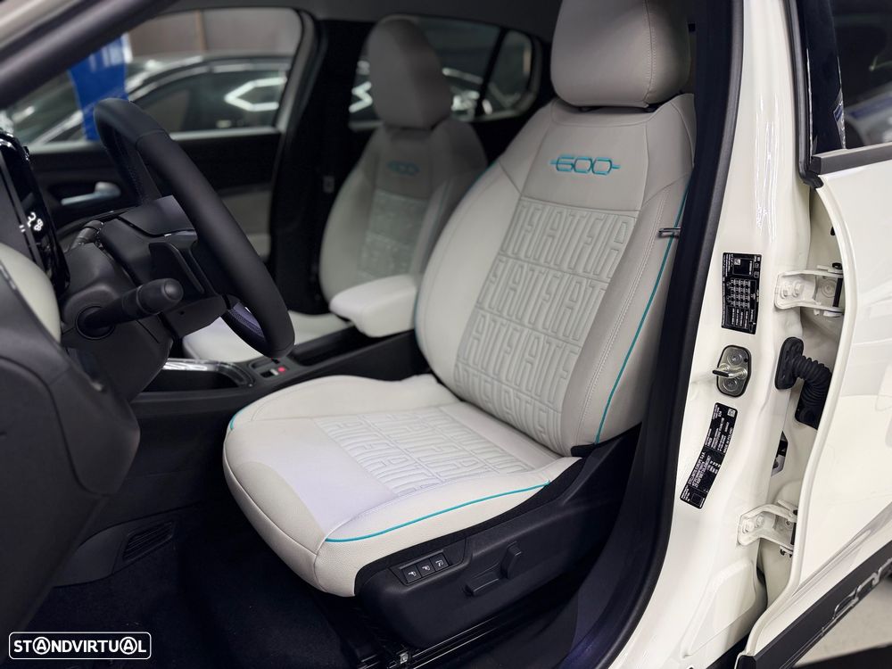 Fiat 600 1.2 Hybrid La Prima - 11