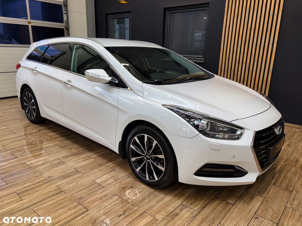 Hyundai i40 Kombi 1.7 CRDi DCT Premium - 6