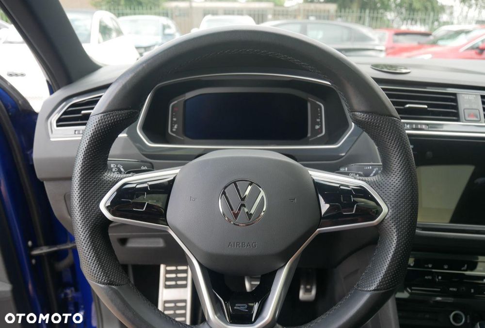 Volkswagen Tiguan 2.0 TDI SCR 4MotION DSG R-Line - 16