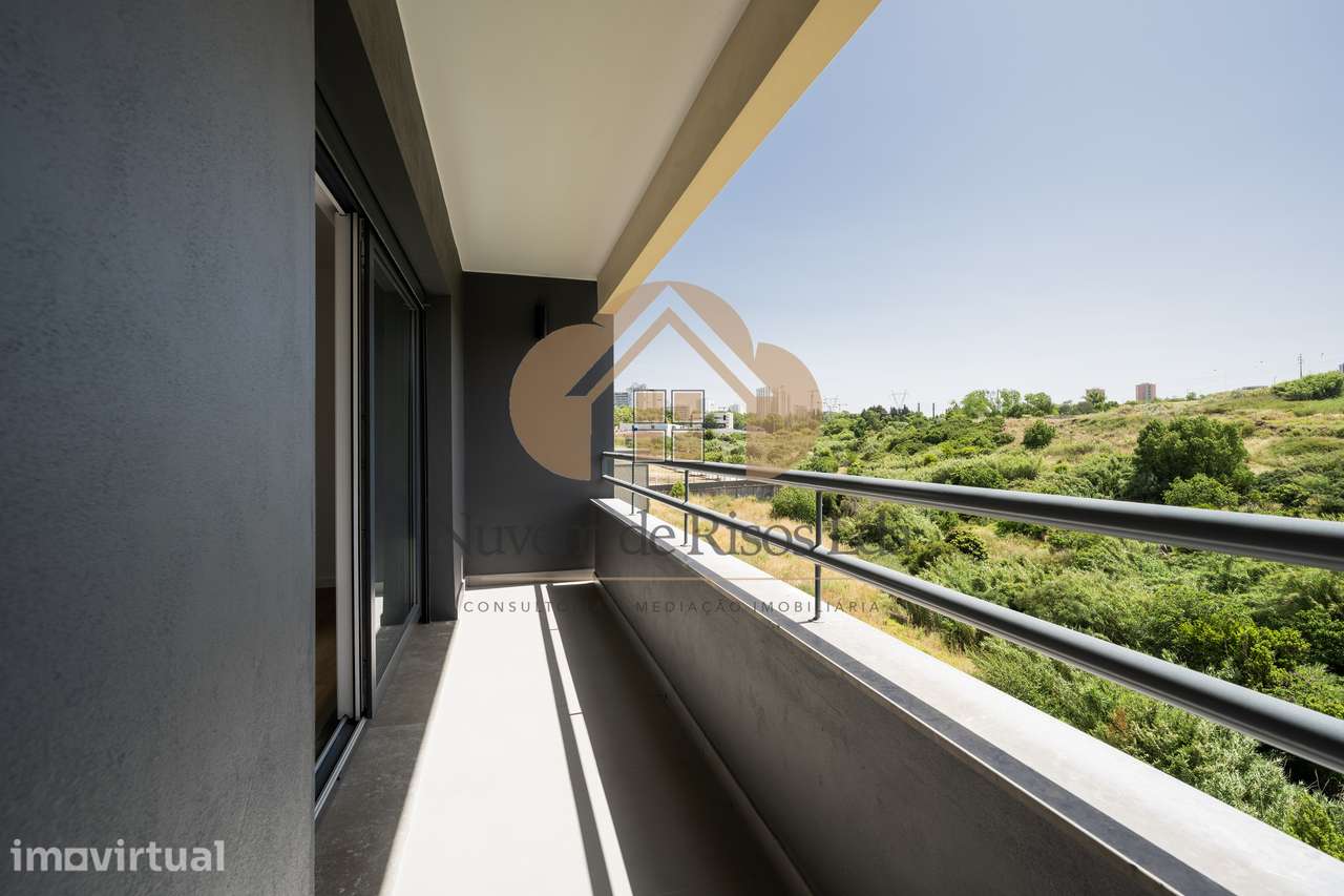 Apartamento T3 com varanda e garagem em Loures - Grande imagem: 4/28