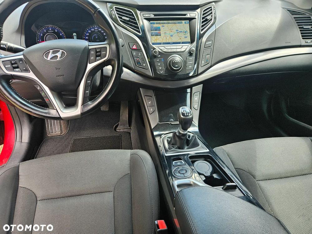 Hyundai i40 i40cw 1.6 Fifa World Cup Edition - 10