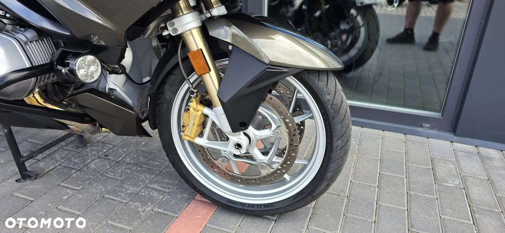 BMW R - 7