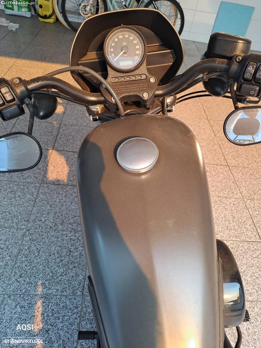 Harley-Davidson 883 - 5
