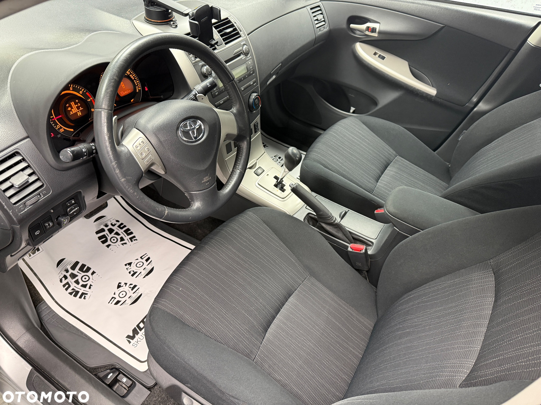 Toyota Corolla - 7